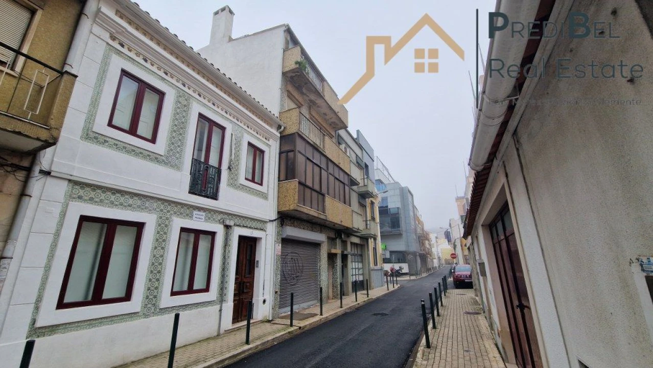 Apartamento T2 para Venda em Vila Franca de Xira Foto 31