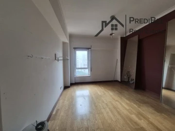 Apartamento T3 para Venda em Carregado e Cadafais