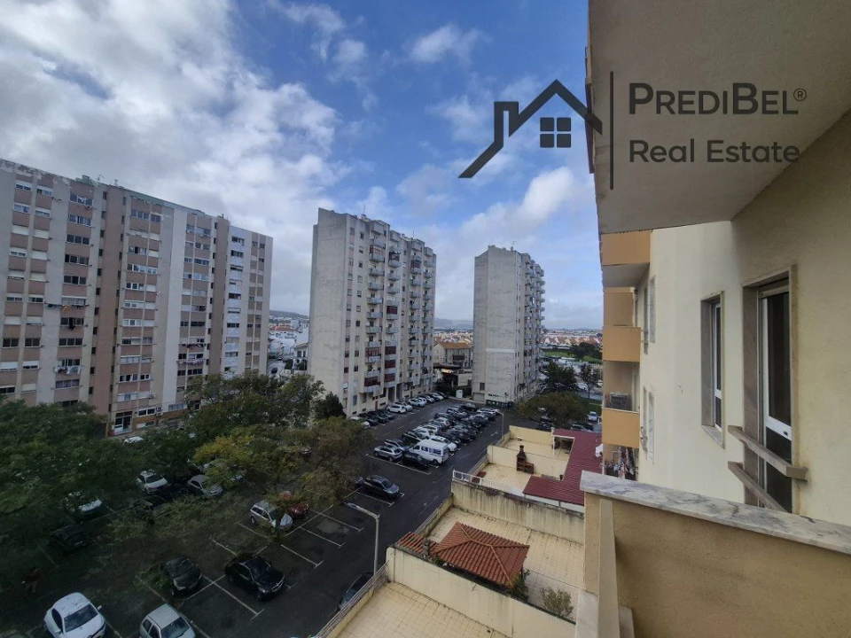 Apartamento T3 para Venda em Carregado e Cadafais Foto 51