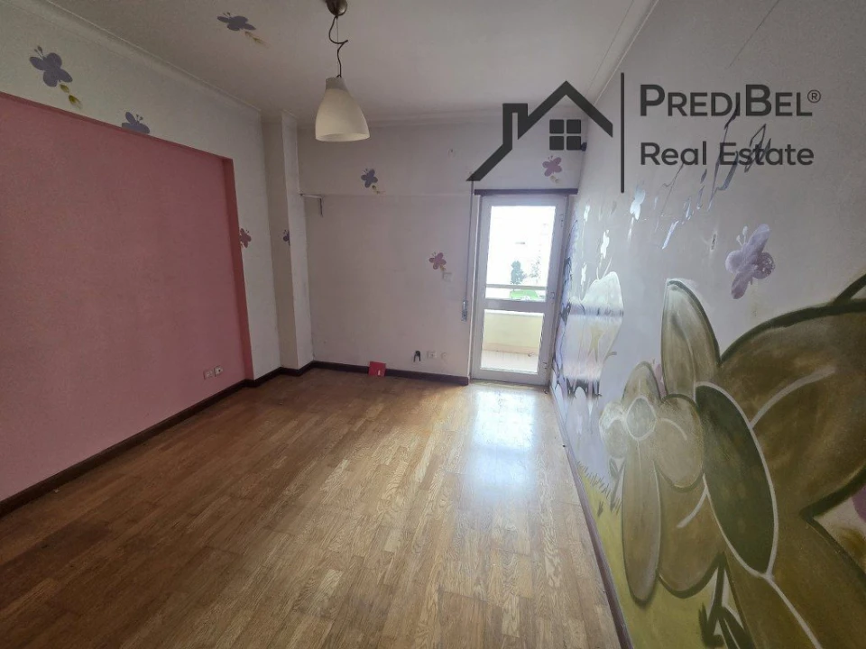 Apartamento T3 para Venda em Carregado e Cadafais Foto 7
