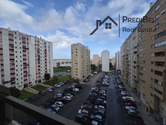 Apartamento T3 para Venda em Carregado e Cadafais Foto 48