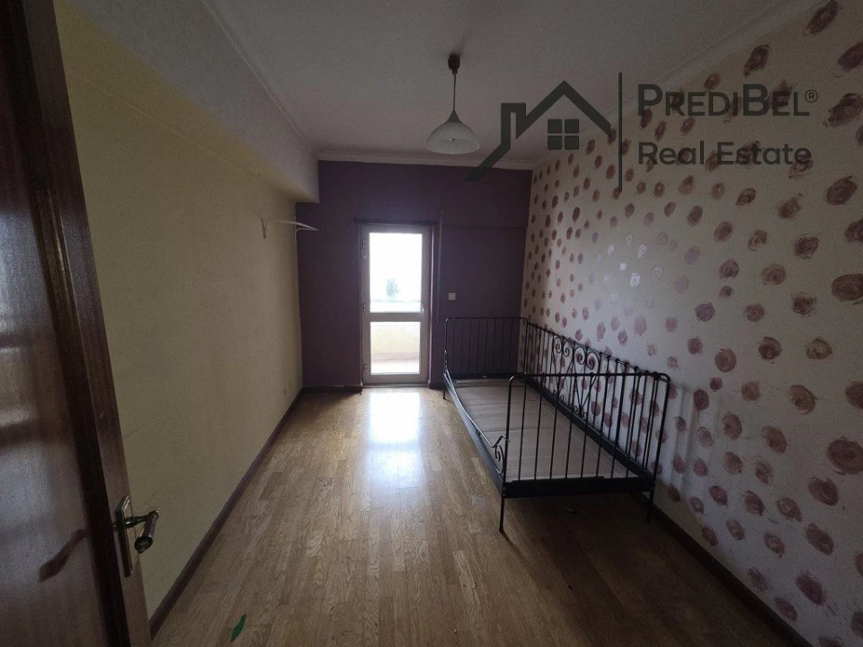 Apartamento T3 para Venda em Carregado e Cadafais Foto 13