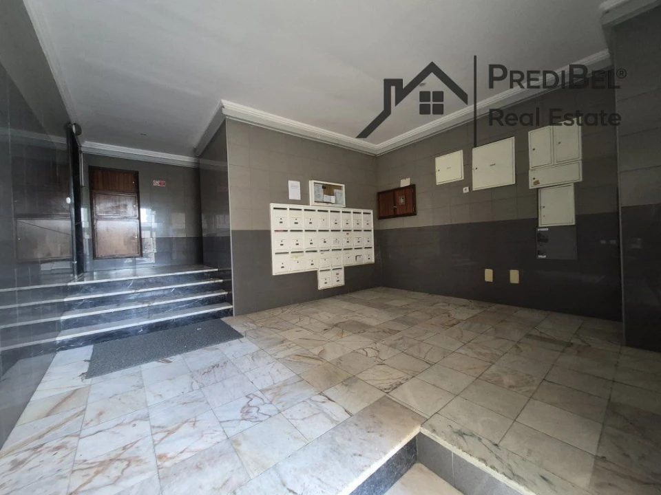 Apartamento T3 para Venda em Carregado e Cadafais Foto 44