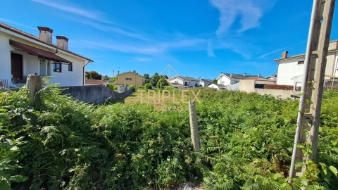 Terreno para Venda em Cidade da Maia