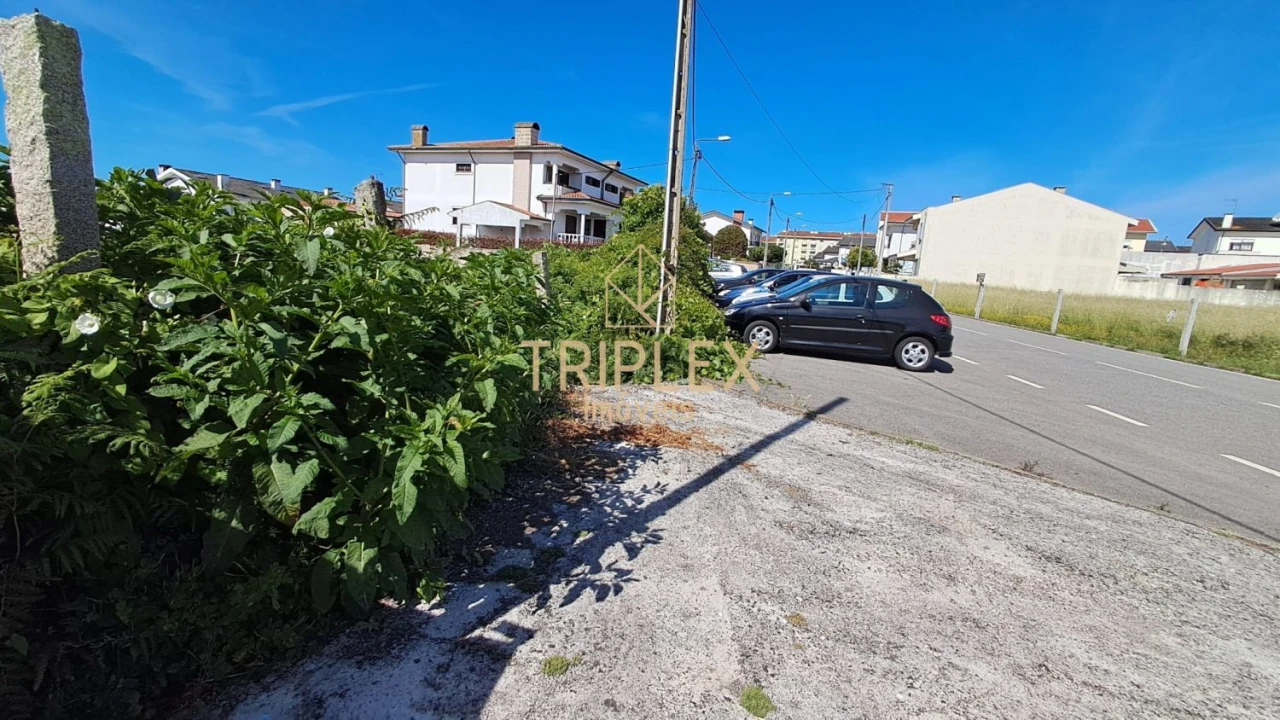 Terreno para Venda em Cidade da Maia Foto 5