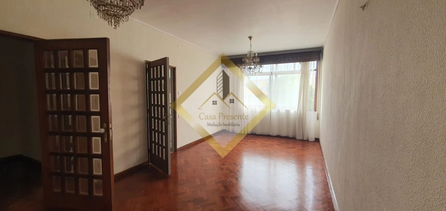Apartamento T3 para Venda em Bonfim Foto 3