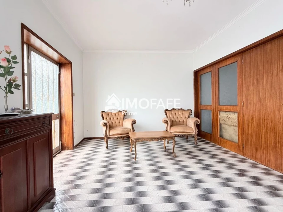 Moradia T5 para Venda em Margaride, Várzea, Lagares, Varziela, Moure Foto 4
