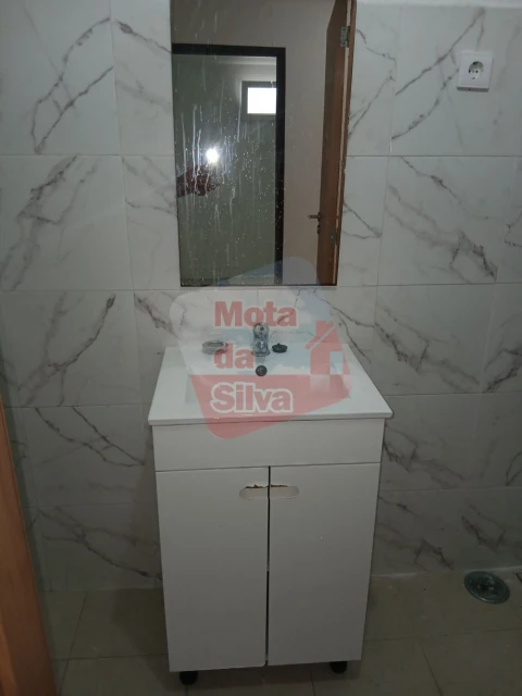 Apartamento T2 para Venda em Sé e São Lourenço