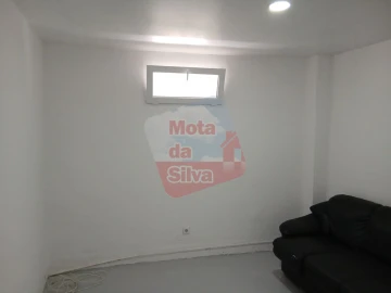 Apartamento T2 para Venda em Sé e São Lourenço