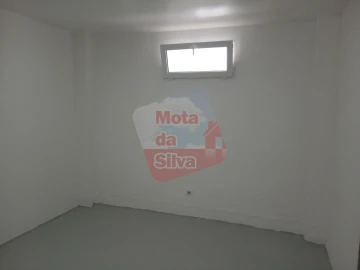Apartamento T2 para Venda em Sé e São Lourenço