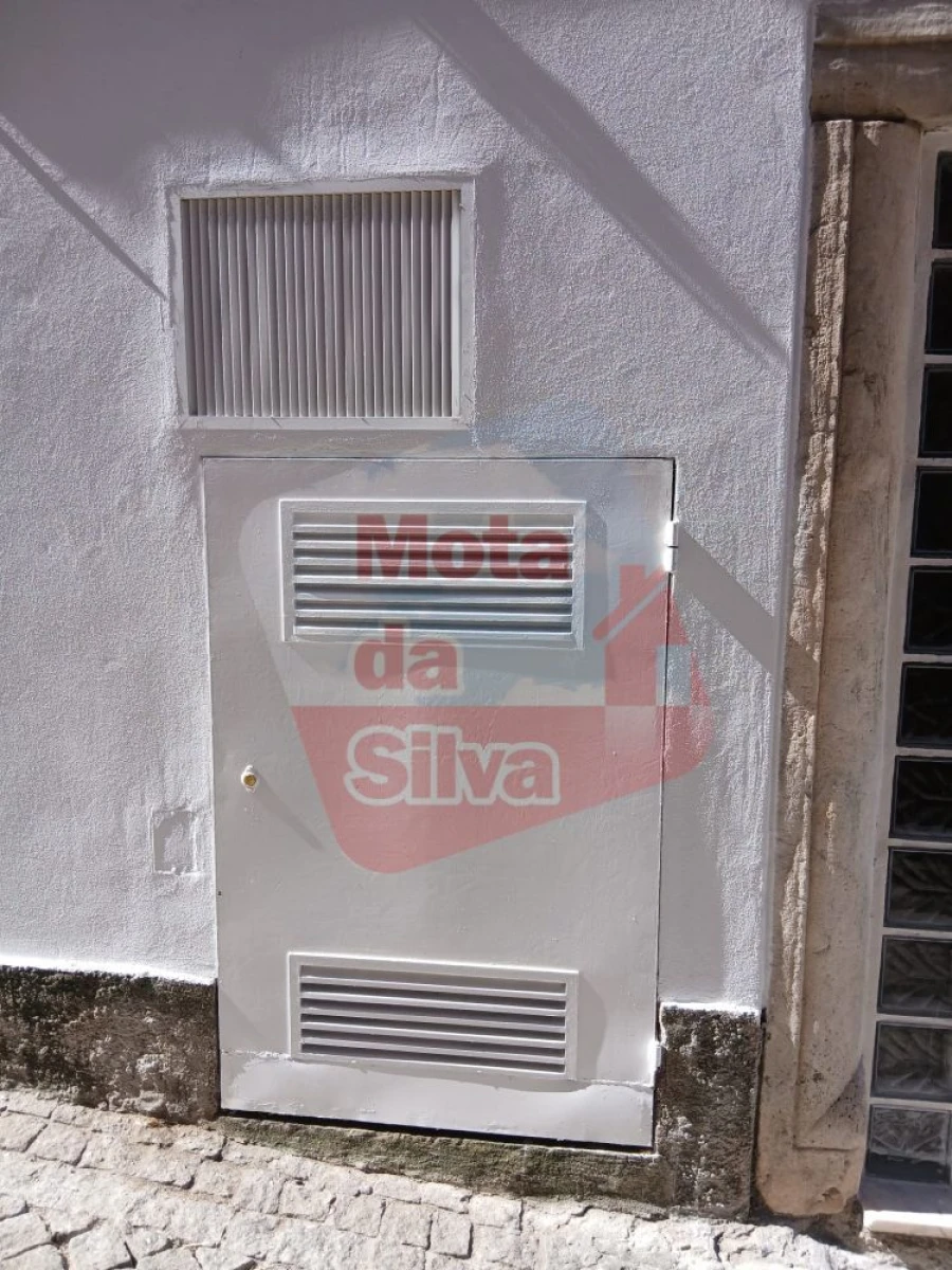 Apartamento T2 para Venda em Sé e São Lourenço Foto 6