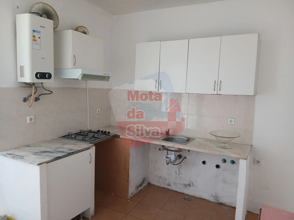 Apartamento T2 para Venda em Sé e São Lourenço Foto 2