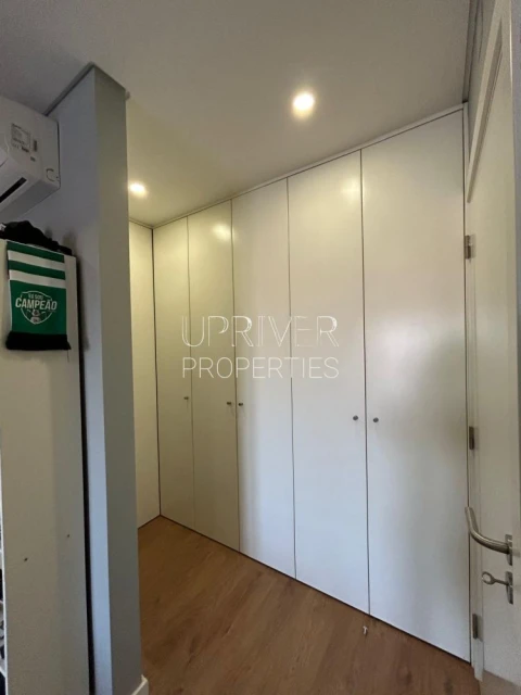 Apartamento T1 para Venda em Pontinha e Famões
