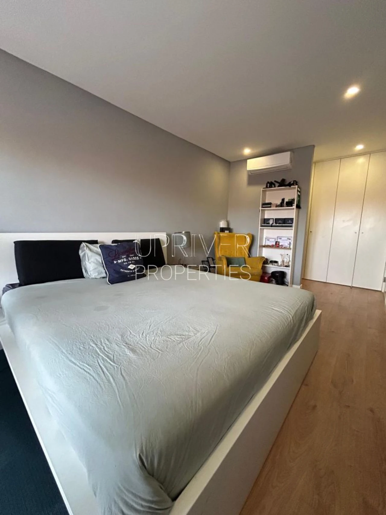 Apartamento T1 para Venda em Pontinha e Famões Foto 17
