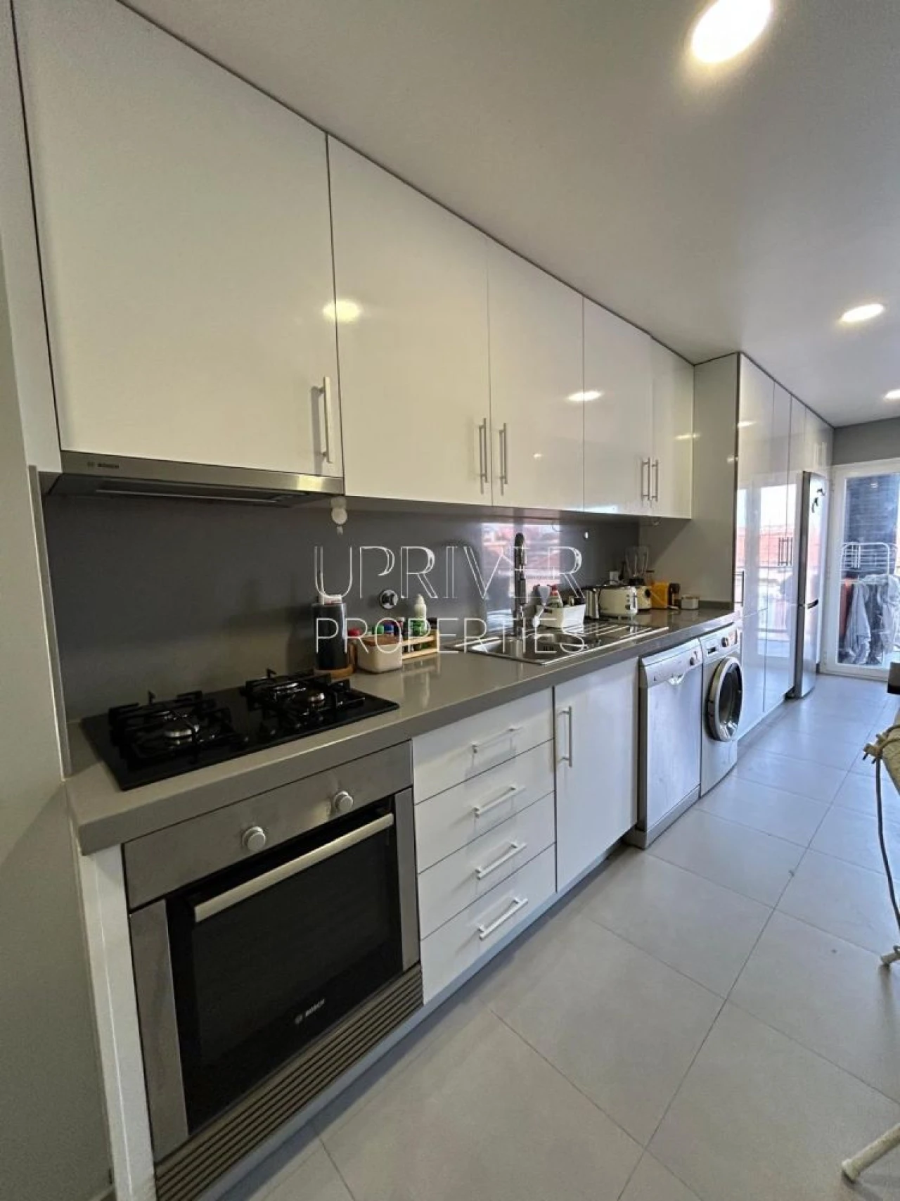 Apartamento T1 para Venda em Pontinha e Famões Foto 8