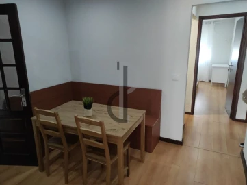 Apartamento T3 para Venda em Lordelo do Ouro e Massarelos