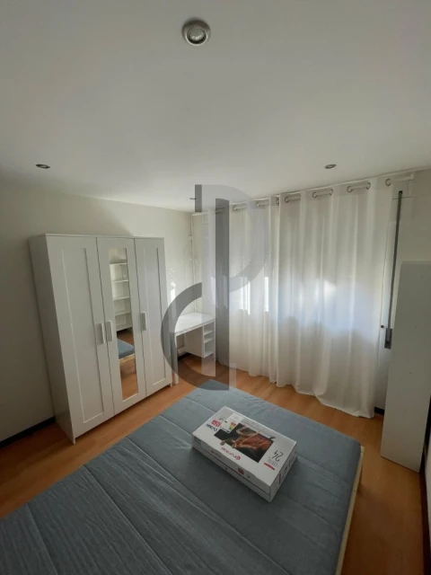 Apartamento T3 para Venda em Lordelo do Ouro e Massarelos