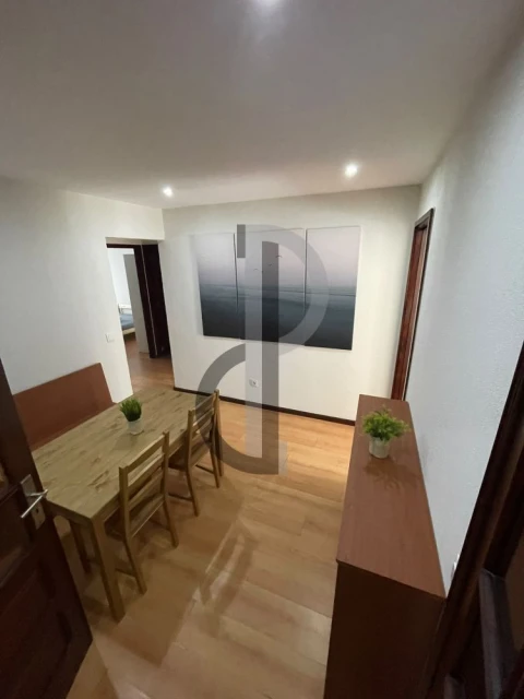 Apartamento T3 para Venda em Lordelo do Ouro e Massarelos