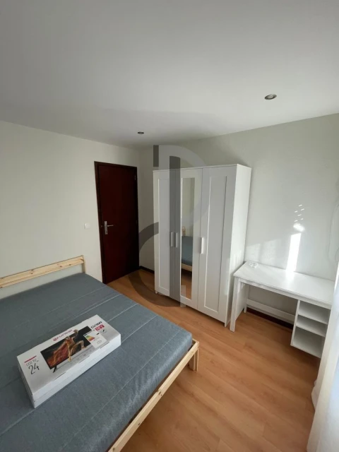 Apartamento T3 para Venda em Lordelo do Ouro e Massarelos