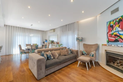 Apartamento T5 para Venda em Alverca do Ribatejo e Sobralinho