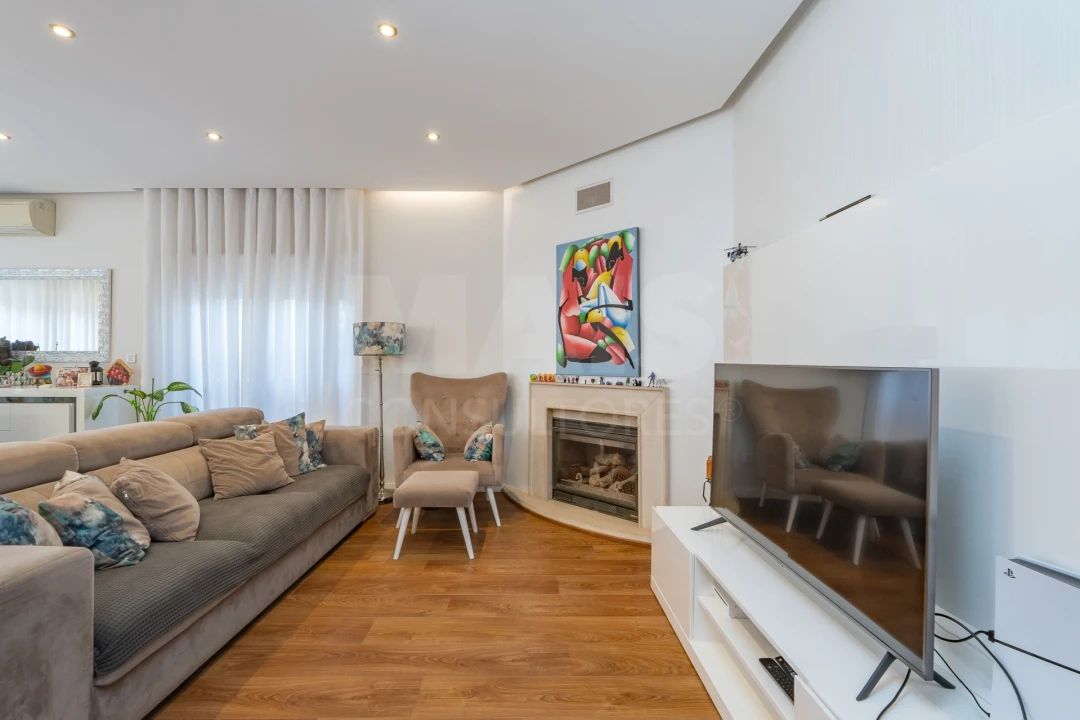 Apartamento T5 para Venda em Alverca do Ribatejo e Sobralinho Foto 7