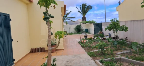 Moradia T3 para Venda em Porto Santo
