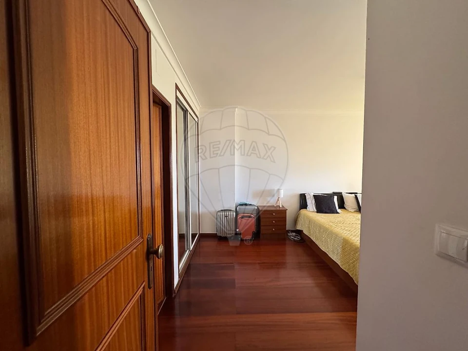 Apartamento T3 para Venda em Cacém e São Marcos Foto 22