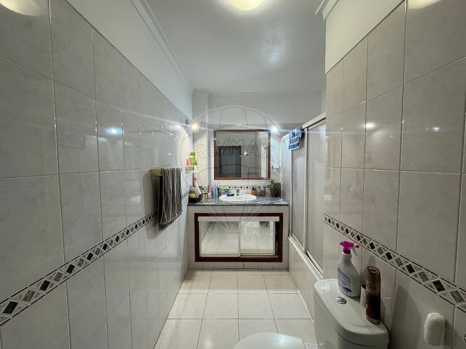 Apartamento T3 para Venda em Cacém e São Marcos Foto 35