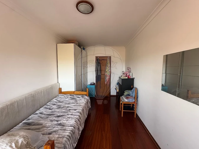Apartamento T3 para Venda em Cacém e São Marcos Foto 32