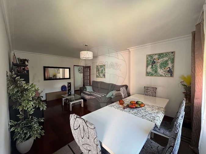 Apartamento T3 para Venda em Cacém e São Marcos Foto 8