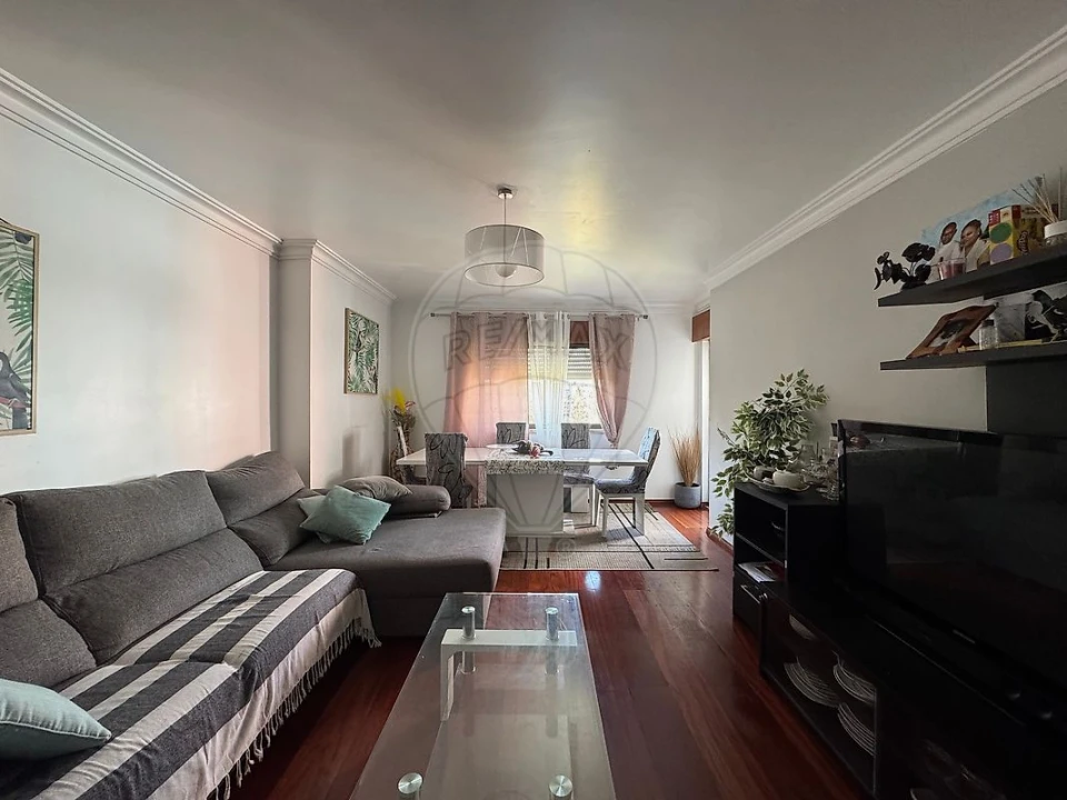 Apartamento T3 para Venda em Cacém e São Marcos Foto 6