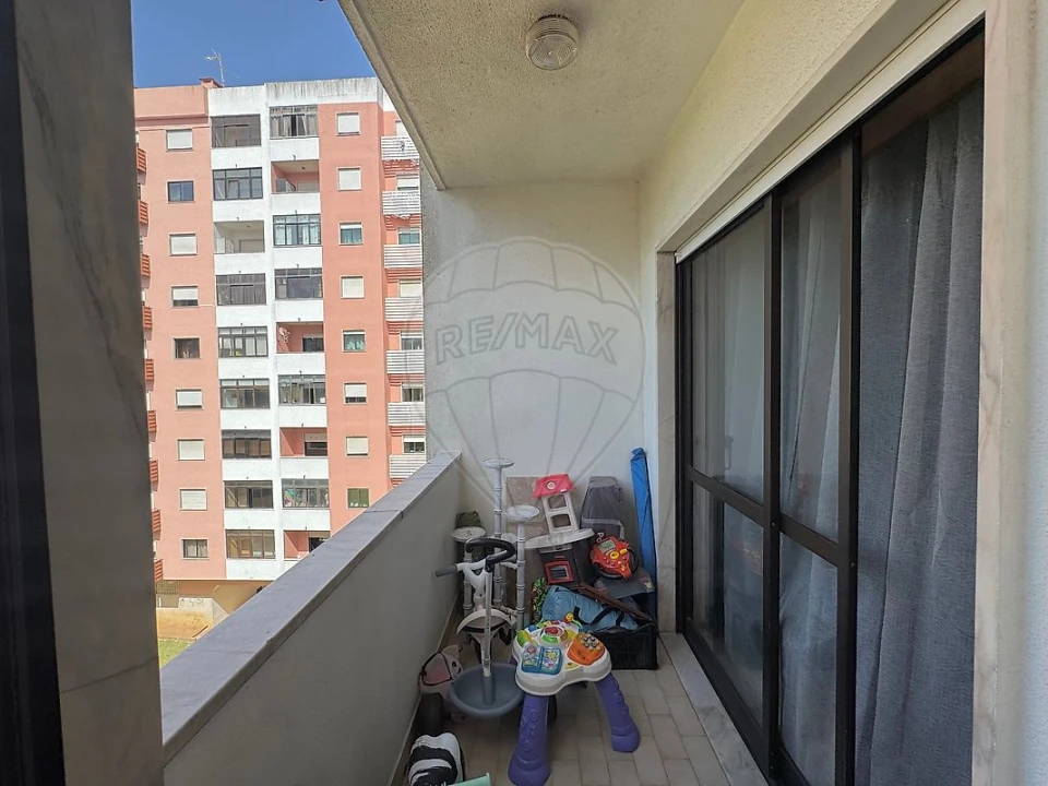 Apartamento T3 para Venda em Cacém e São Marcos Foto 10