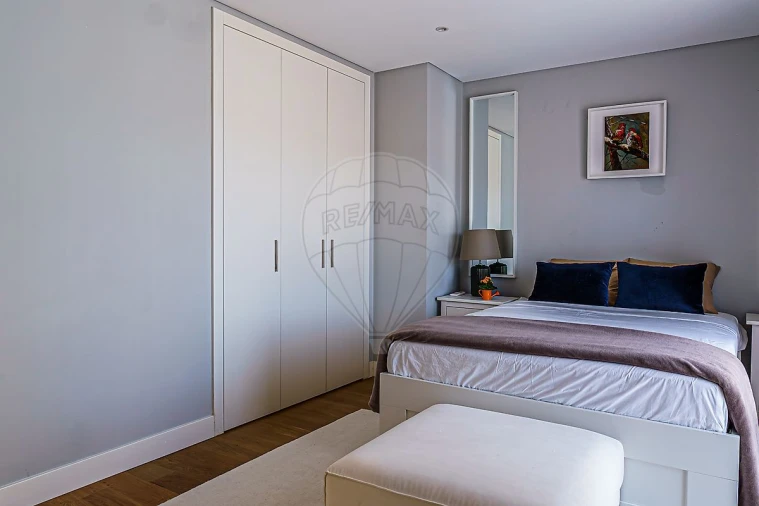 Apartamento T3 para Venda em Ajuda Foto 18