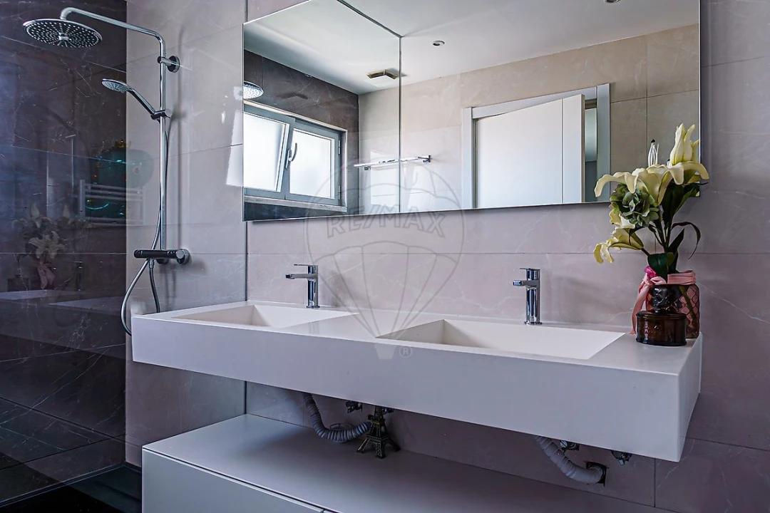 Apartamento T3 para Venda em Ajuda Foto 9