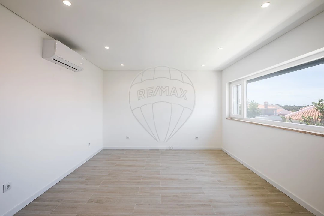 Moradia T4 para Venda em Santo Andre Foto 41