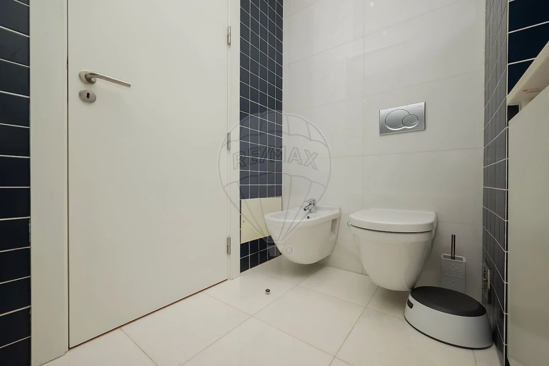 Apartamento T3 para Arrendamento em Carcavelos e Parede Foto 6