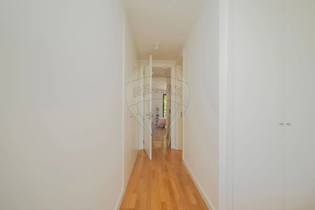 Apartamento T3 para Arrendamento em Carcavelos e Parede Foto 10