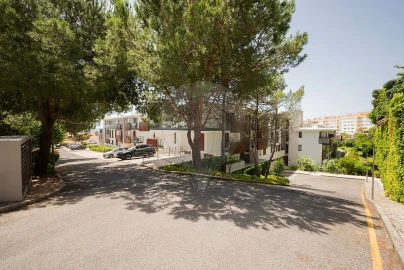 Apartamento T3 para Arrendamento em Carcavelos e Parede
