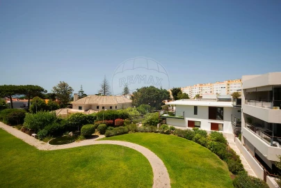 Apartamento T3 para Arrendamento em Carcavelos e Parede