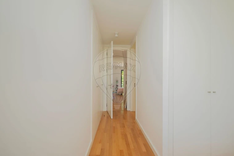 Apartamento T3 para Arrendamento em Carcavelos e Parede Foto 10