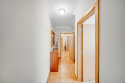 Apartamento T2 para Venda em Eixo e Eirol