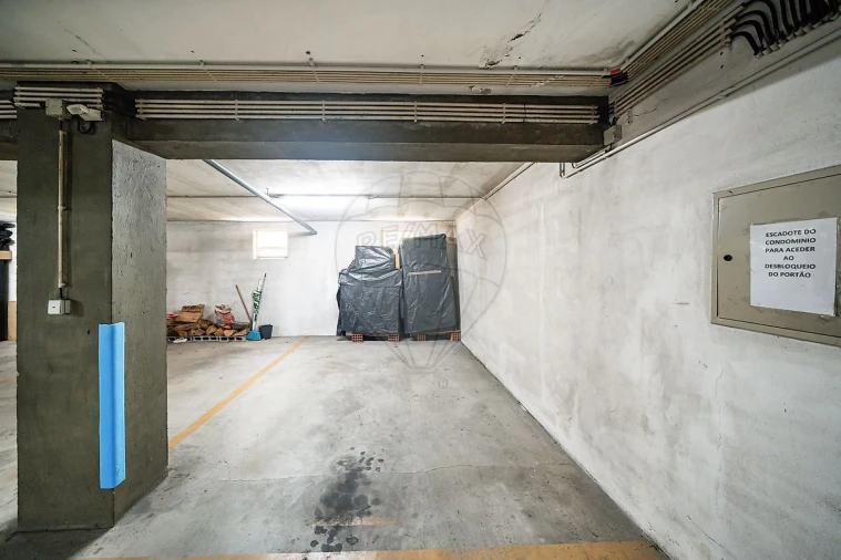 Apartamento T2 para Venda em Eixo e Eirol Foto 22