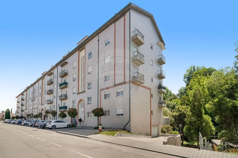 Apartamento T2 para Venda em Eixo e Eirol Foto 3