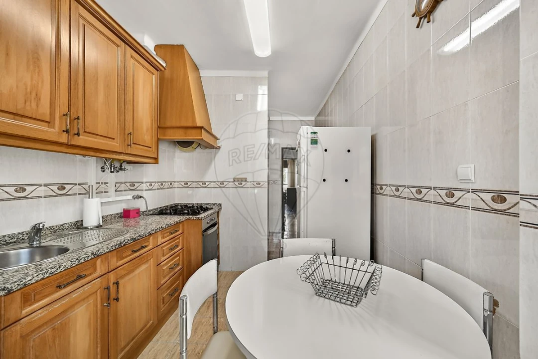Apartamento T2 para Venda em Alto do Seixalinho, Santo André e Verderena Foto 2