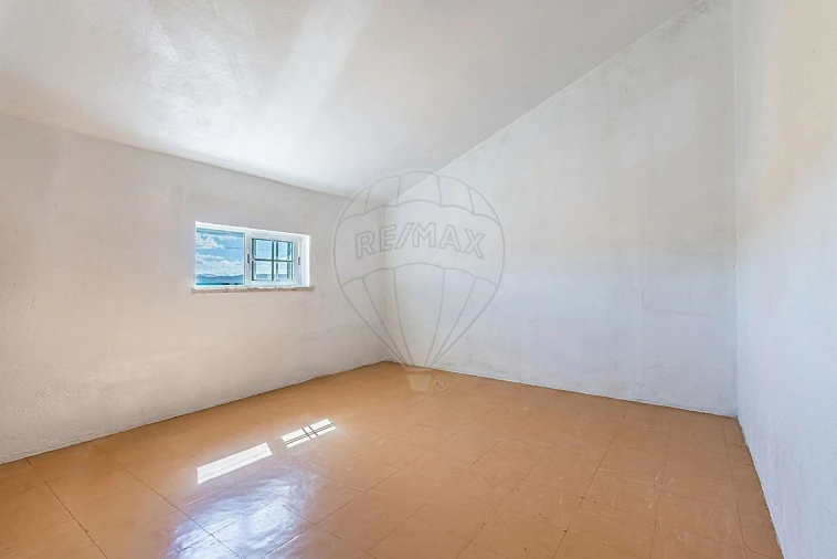 Moradia T4 para Venda em Aveiras de Cima Foto 40