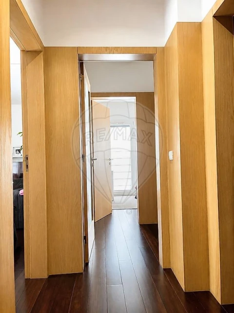 Apartamento T2 para Venda em Mafamude e Vilar do Paraíso
