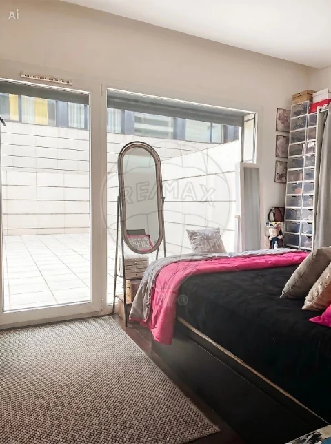 Apartamento T2 para Venda em Mafamude e Vilar do Paraíso
