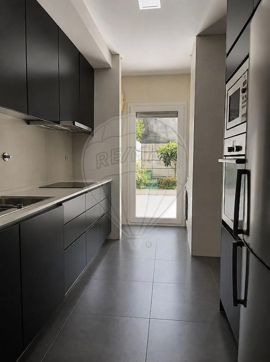 Apartamento T2 para Venda em Mafamude e Vilar do Paraíso Foto 5