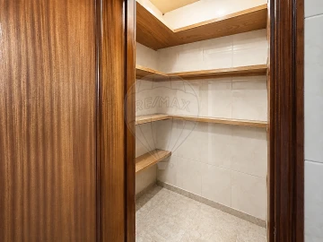 Apartamento T3 para Venda em Nogueira e Silva Escura
