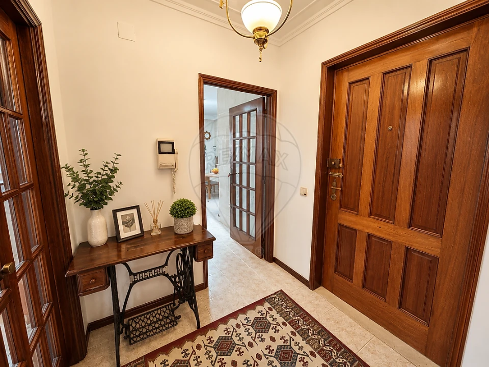 Apartamento T3 para Venda em Nogueira e Silva Escura Foto 3